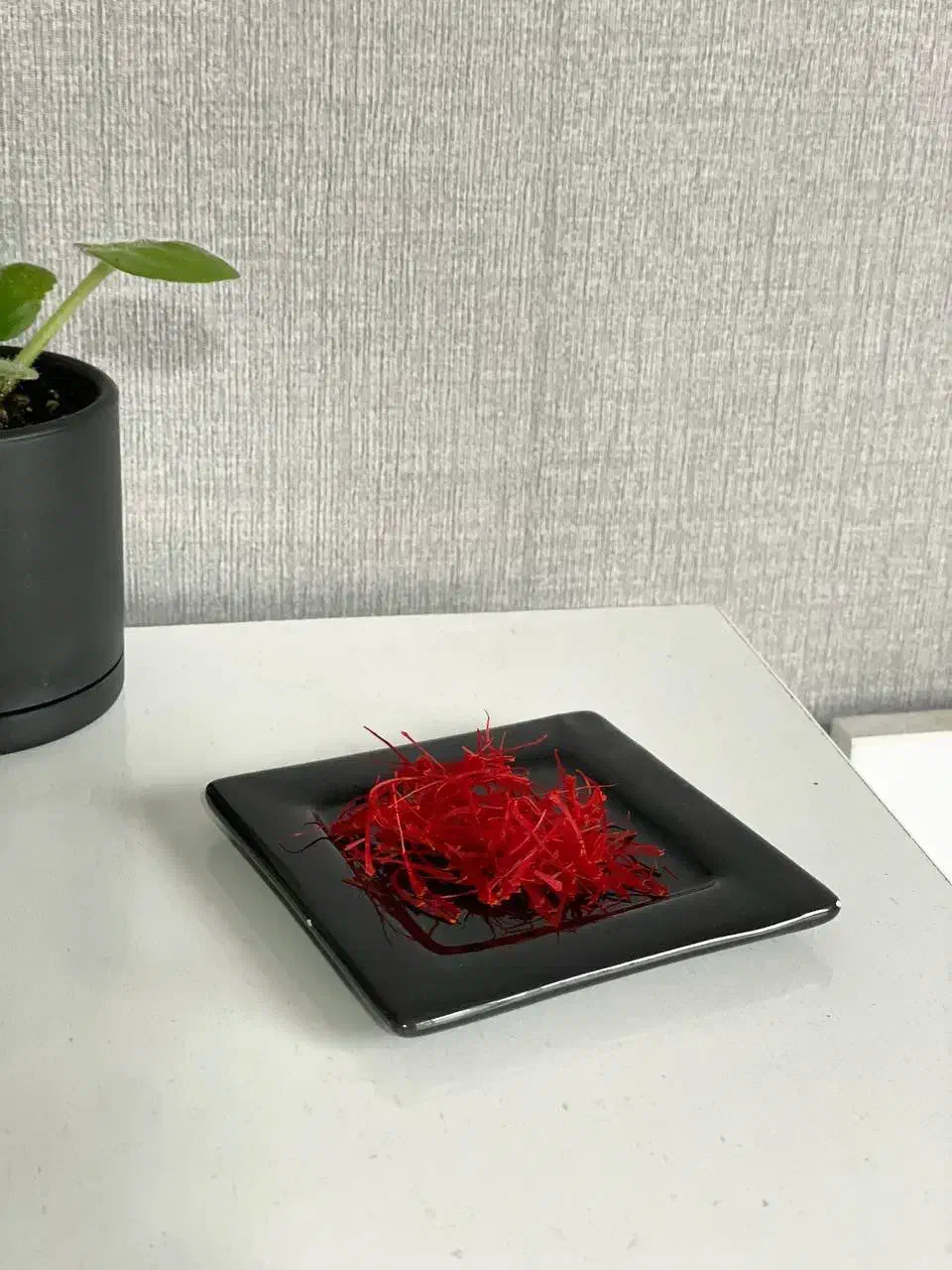 زعفران سوپر نگین درجه ۱|خوردنی و آشامیدنی|رشت, گلسار|دیوار