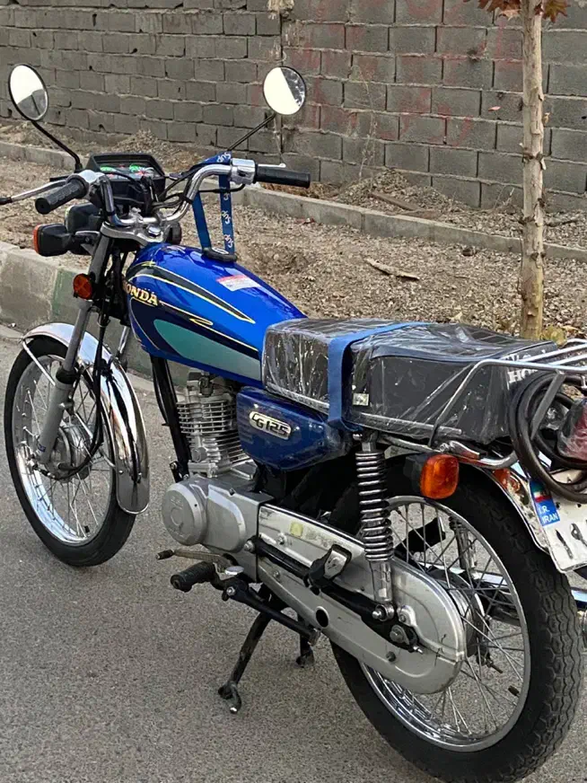 هندا ۱۲۵ساوین|موتورسیکلت|رودهن, |دیوار