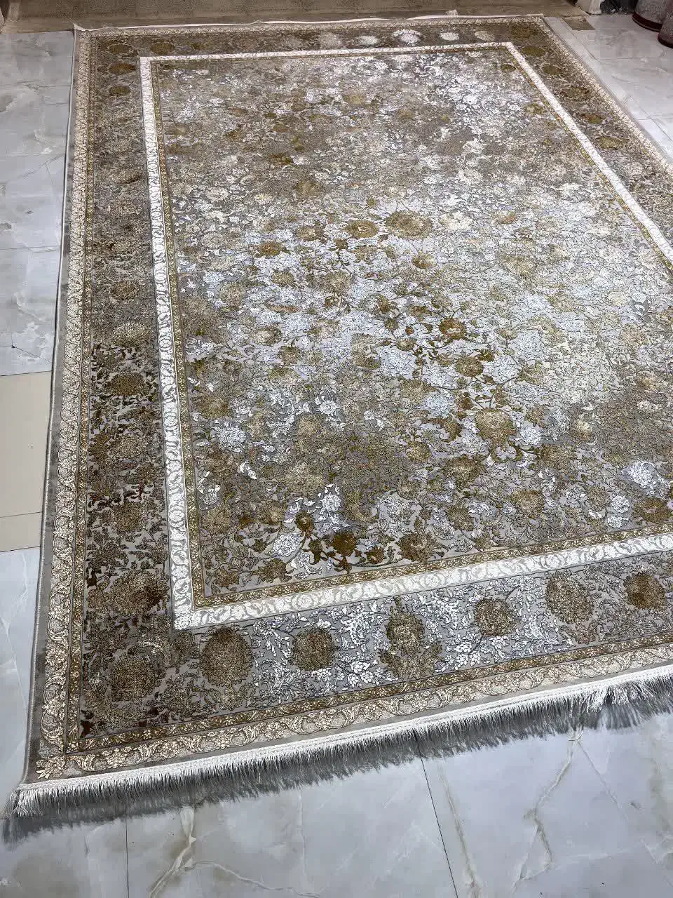 فرش نه متری ۱۲۰۰ شانه|فرش|رشت, جماران|دیوار