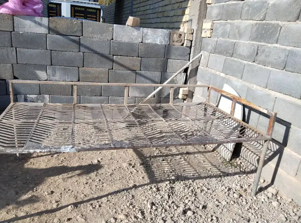 تخت آهنی|تخت و سرویس خواب|مرودشت, رودبال|دیوار