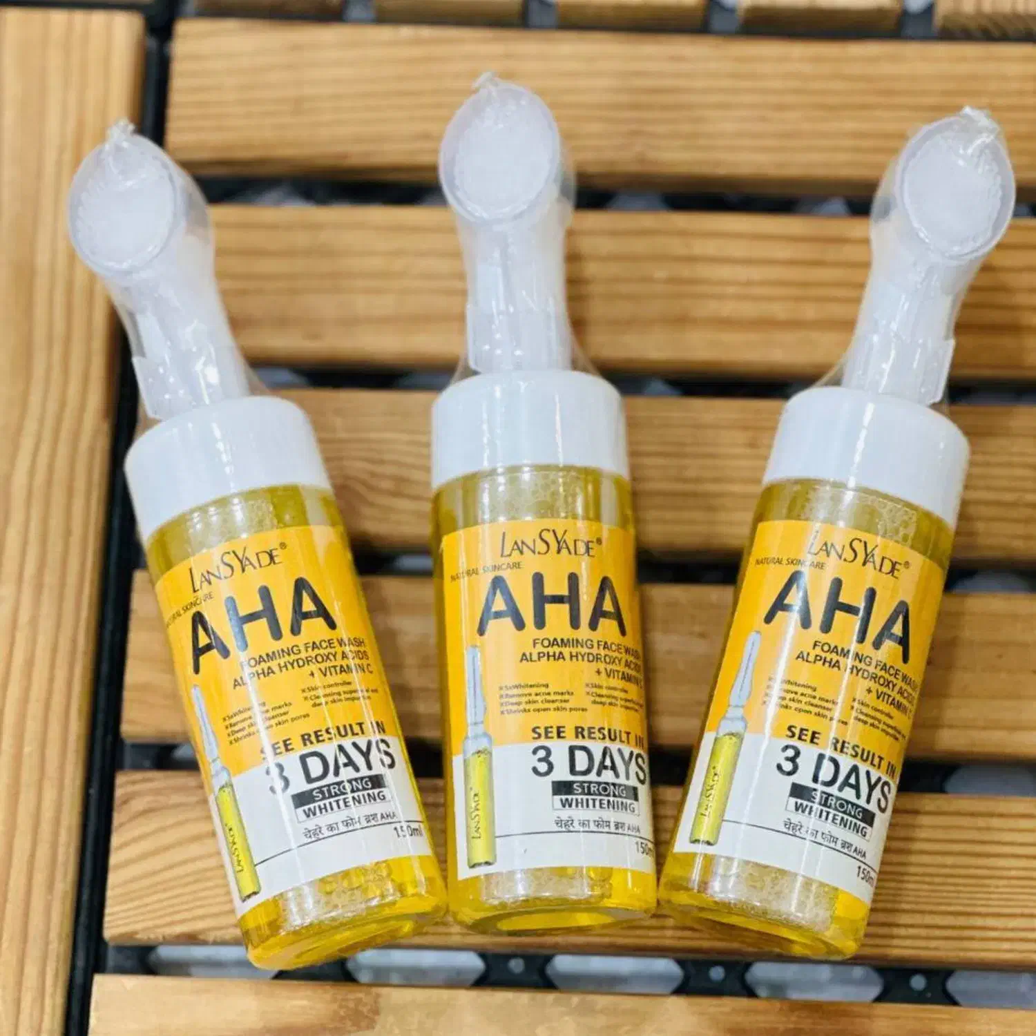 فوم شستشوی صورت aha روشن کننده|آرایشی، بهداشتی، درمانی|کاشمر, |دیوار