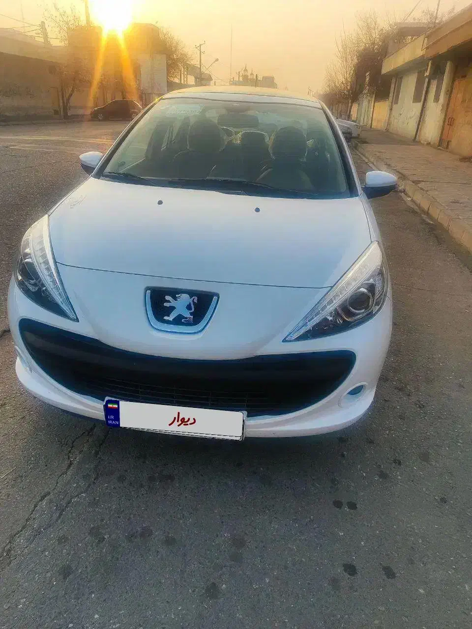 207اتومات سقف شیشه ای ارتقائ یافته|خودرو سواری و وانت|ارومیه, |دیوار