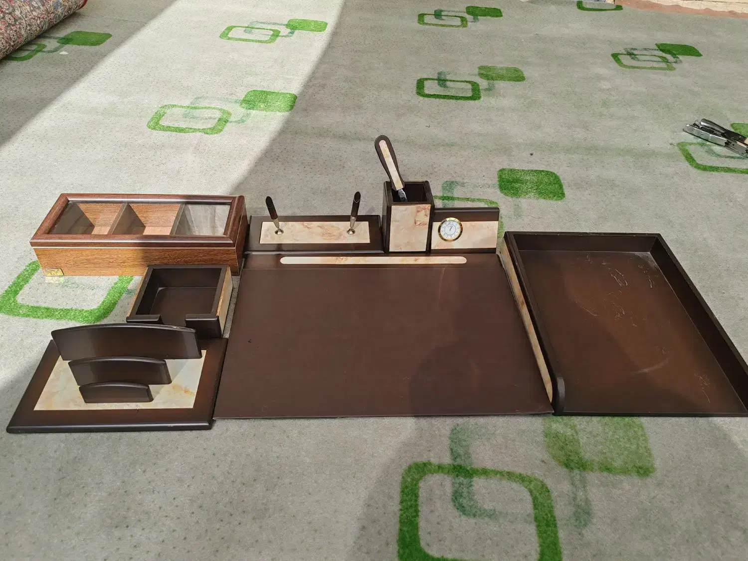 ست اداری رومیزی تمیز .زیر قیمت|دفتر کار|نجفآباد, صالح آباد|دیوار