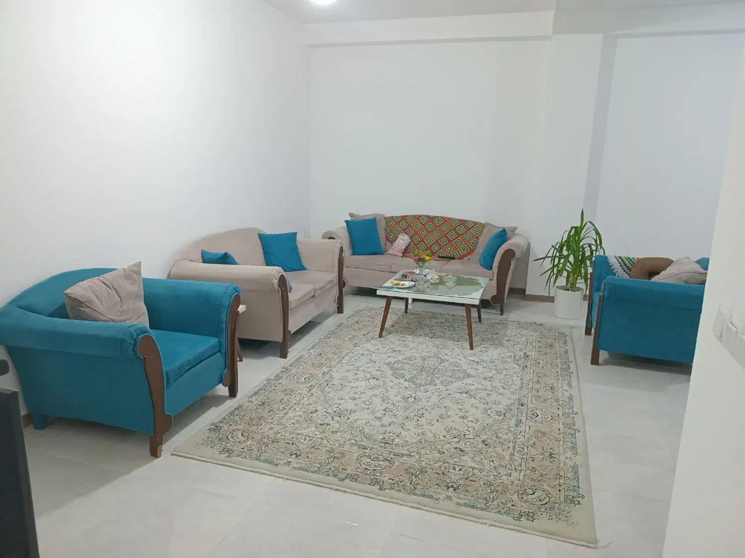 مبل راحتی ۷ نفره|مبلمان خانگی و میز عسلی|پاکدشت, شهرک امام رضا|دیوار