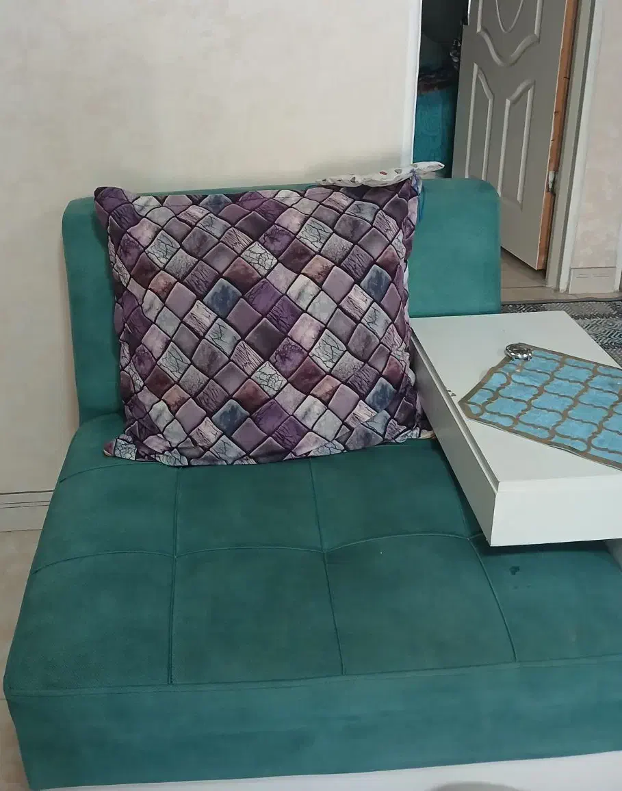 یک دست مبل ۷ یک دست میزناهار خوری ۴ نفره کم جا|مبلمان خانگی و میز عسلی|کرج, گلدشت|دیوار