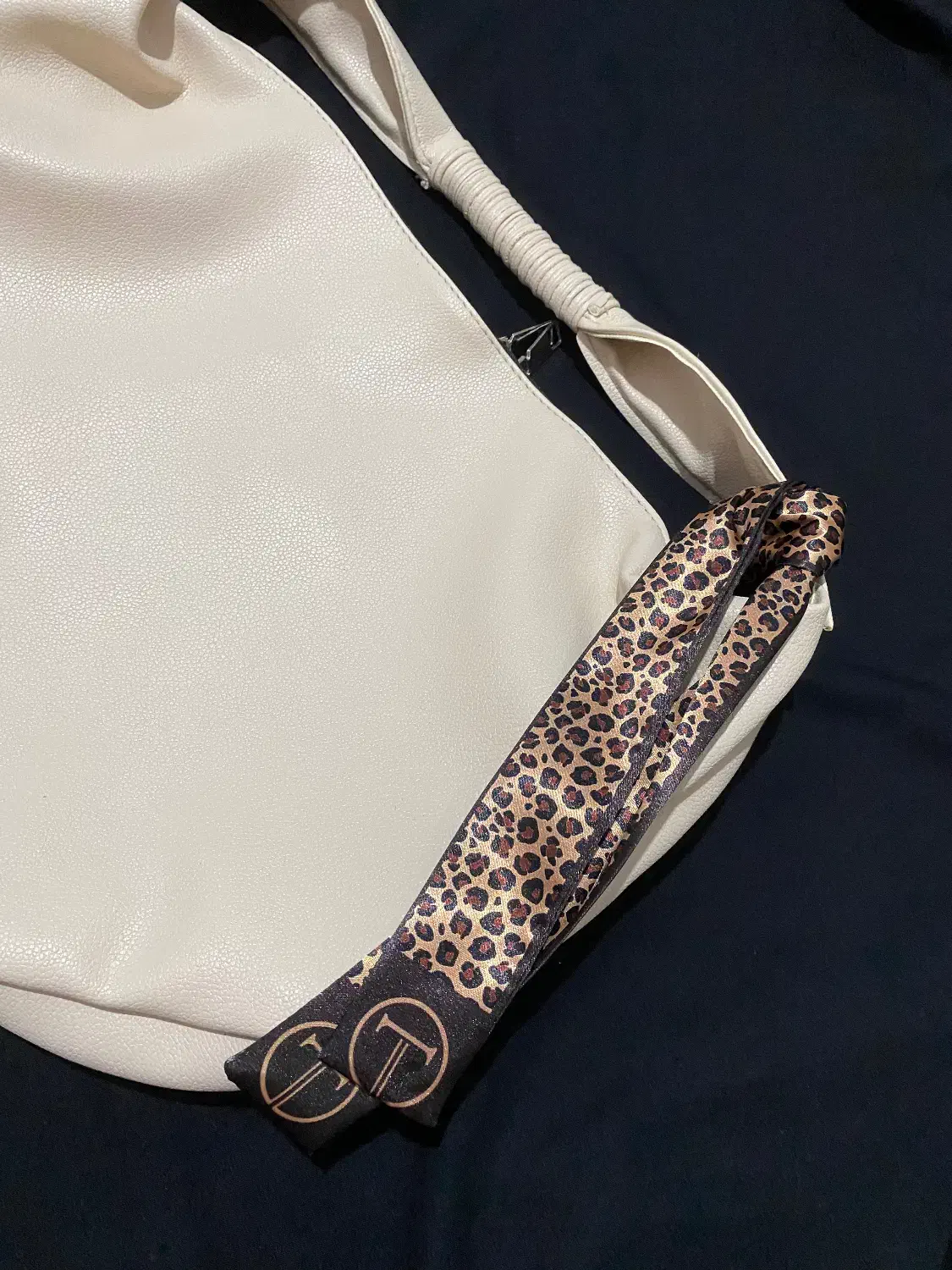 کیف|کیف، کفش، کمربند|قم, نوبهار|دیوار