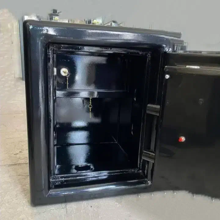 گاوصندوق نقد و اقساط|ابزارآلات|میامی, |دیوار