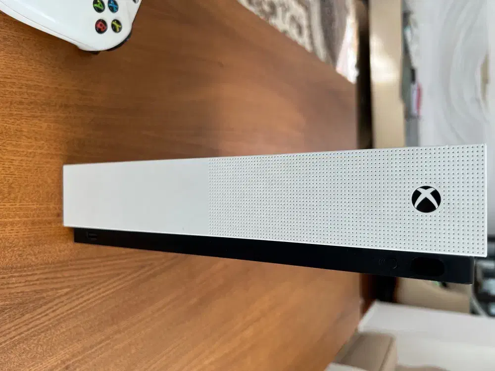 Xbox one 1 ترابایت۱|کنسول، بازی ویدئویی و آنلاین|محمودآباد, |دیوار