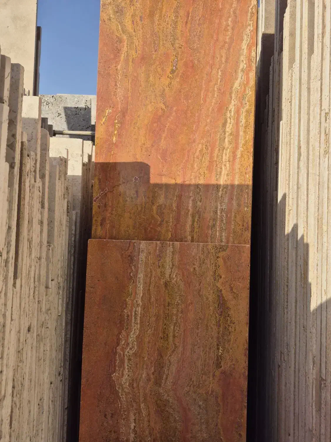 سنگ قرمز آذر شهر|مصالح و تجهیزات ساختمان|قدس, شهرک صنعتی زاگرس|دیوار