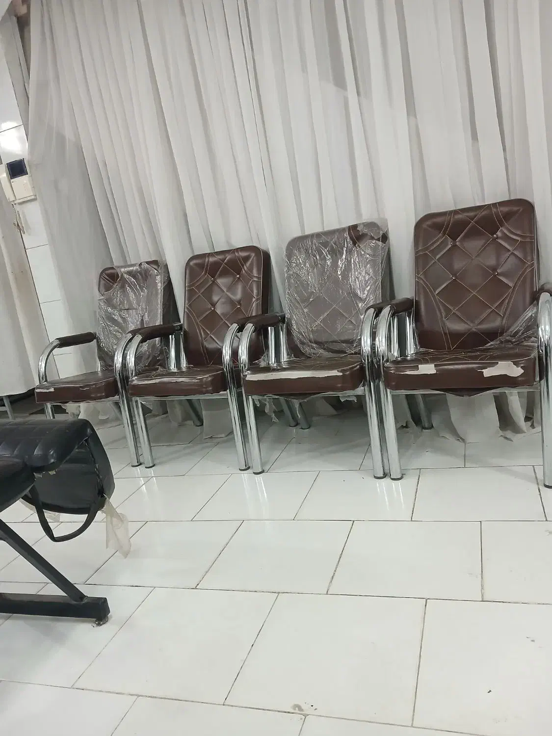 صندلی اداری وچرم|صندلی و نیمکت|مرند, |دیوار