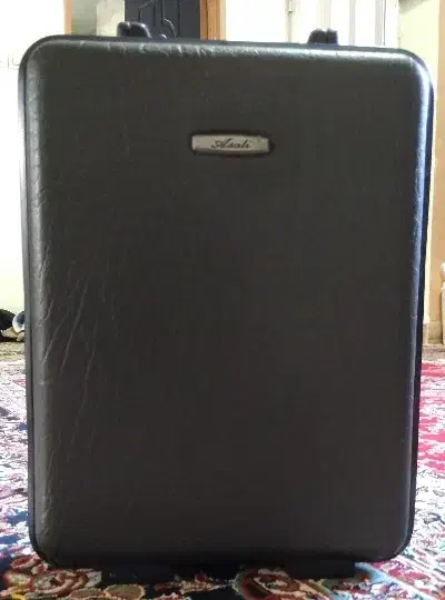 کیف رمز دار|کیف، کفش، کمربند|آستانه اشرفیه, |دیوار