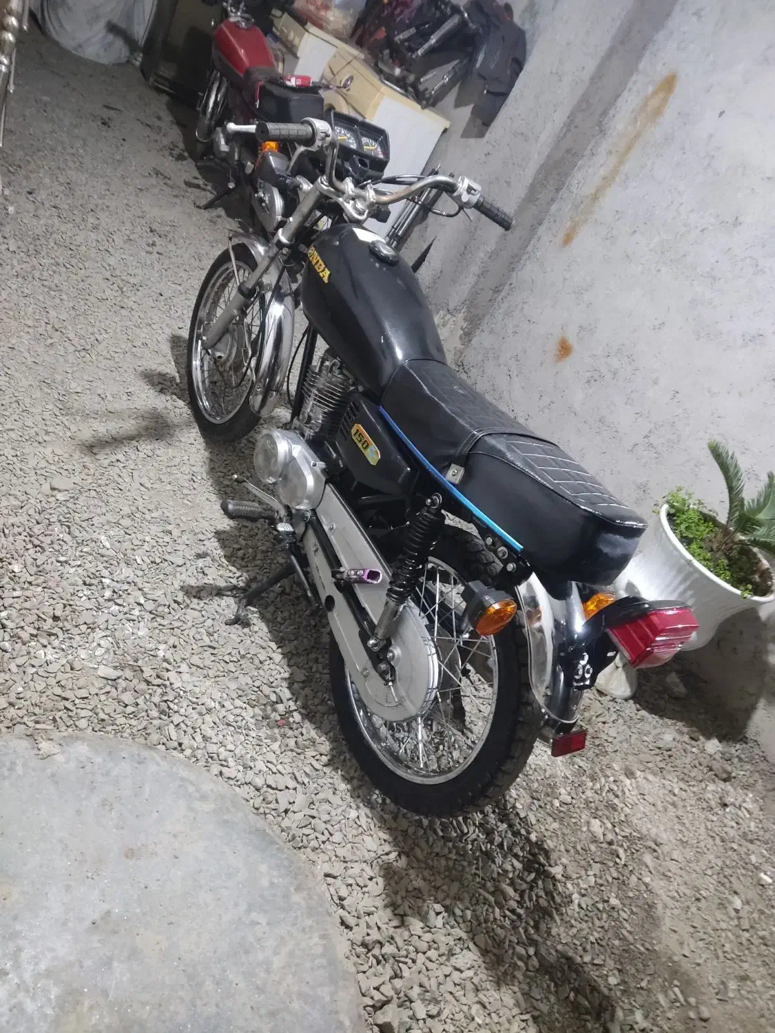 موتور۱۲۵ با برگع مزائده|موتورسیکلت|رشت, منظریه|دیوار