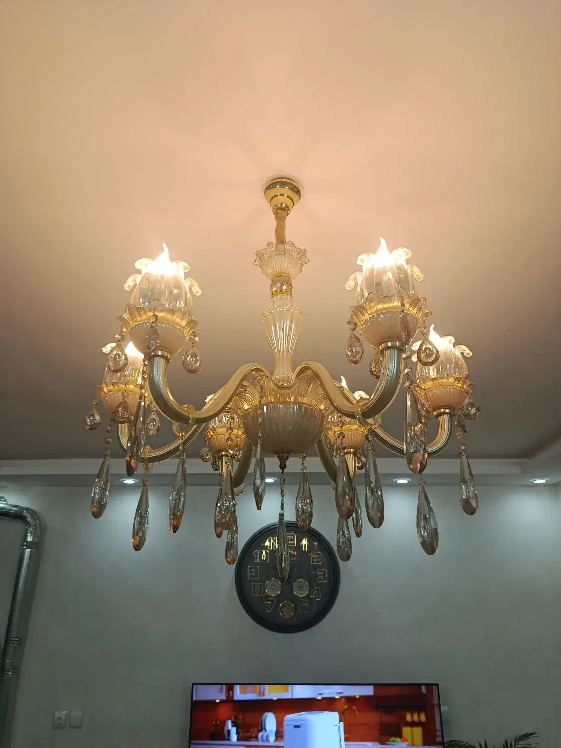 لوستر کریستال 6شاخه|لوستر و چراغ آویز|اصفهان, درب سیبه علیا|دیوار