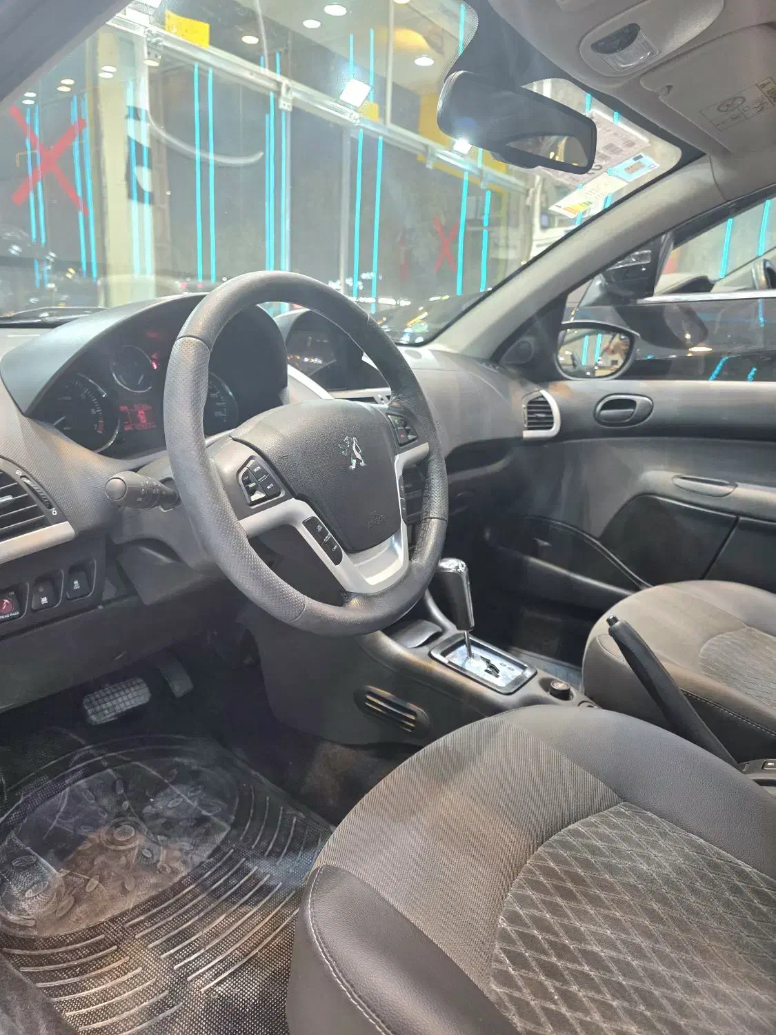 ۲۰۷ پاناروما اتومات مدل۱۴۰۴|خودرو سواری و وانت|مشهد, دانش|دیوار