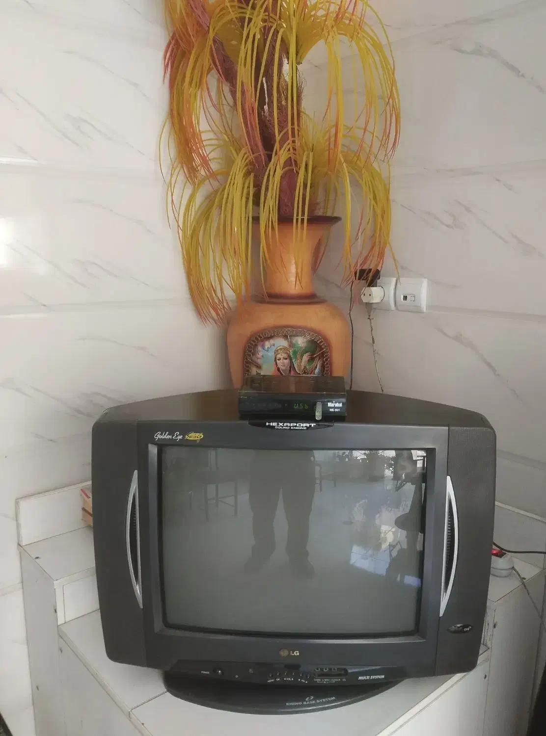 تلویزیون|تلویزیون و پروژکتور|قدس, شهرقدس|دیوار