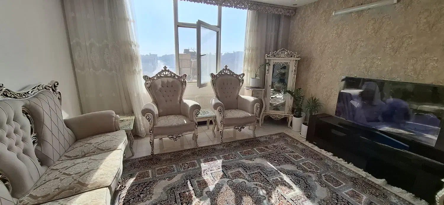 آپارتمان 80متری با بهترین موقعیت|فروش آپارتمان|برخوار, |دیوار