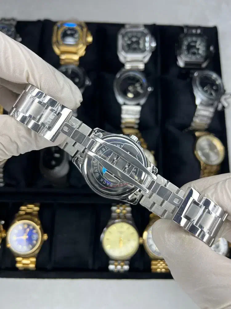 ساعت مردانه شرکتی مارک پوداگارا سه موتور فعال|ساعت|نسیم‌شهر, |دیوار