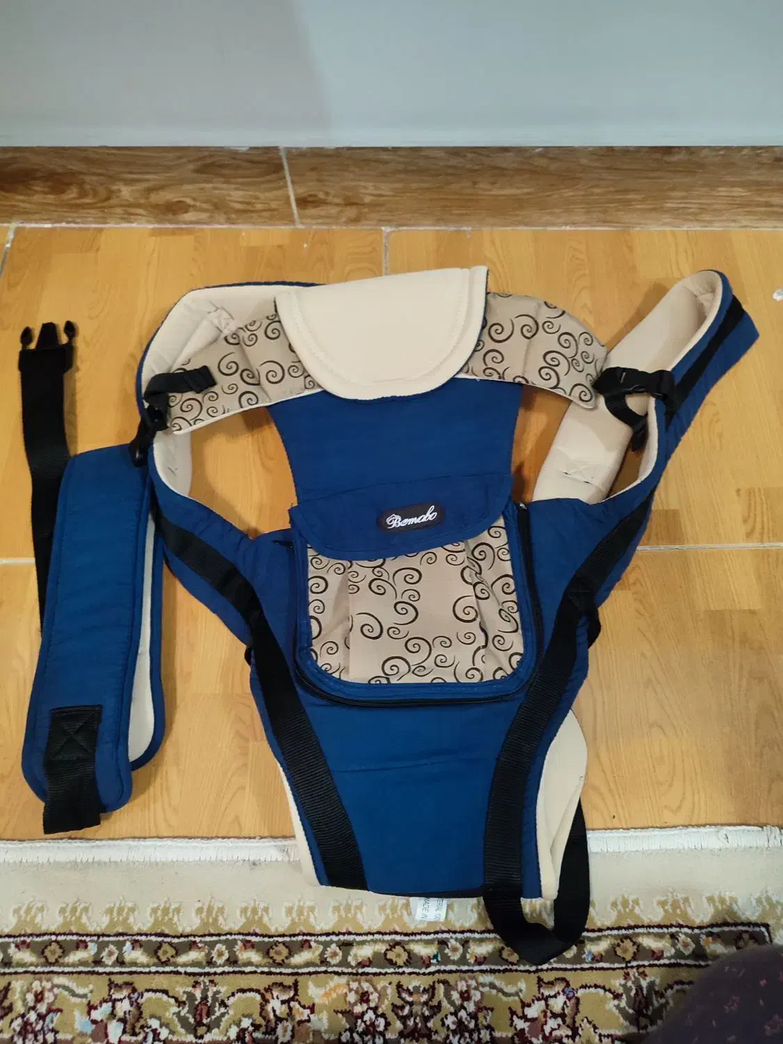 آغوشی کودک|اسباب و اثاث بچه|رشت, هلال احمر|دیوار