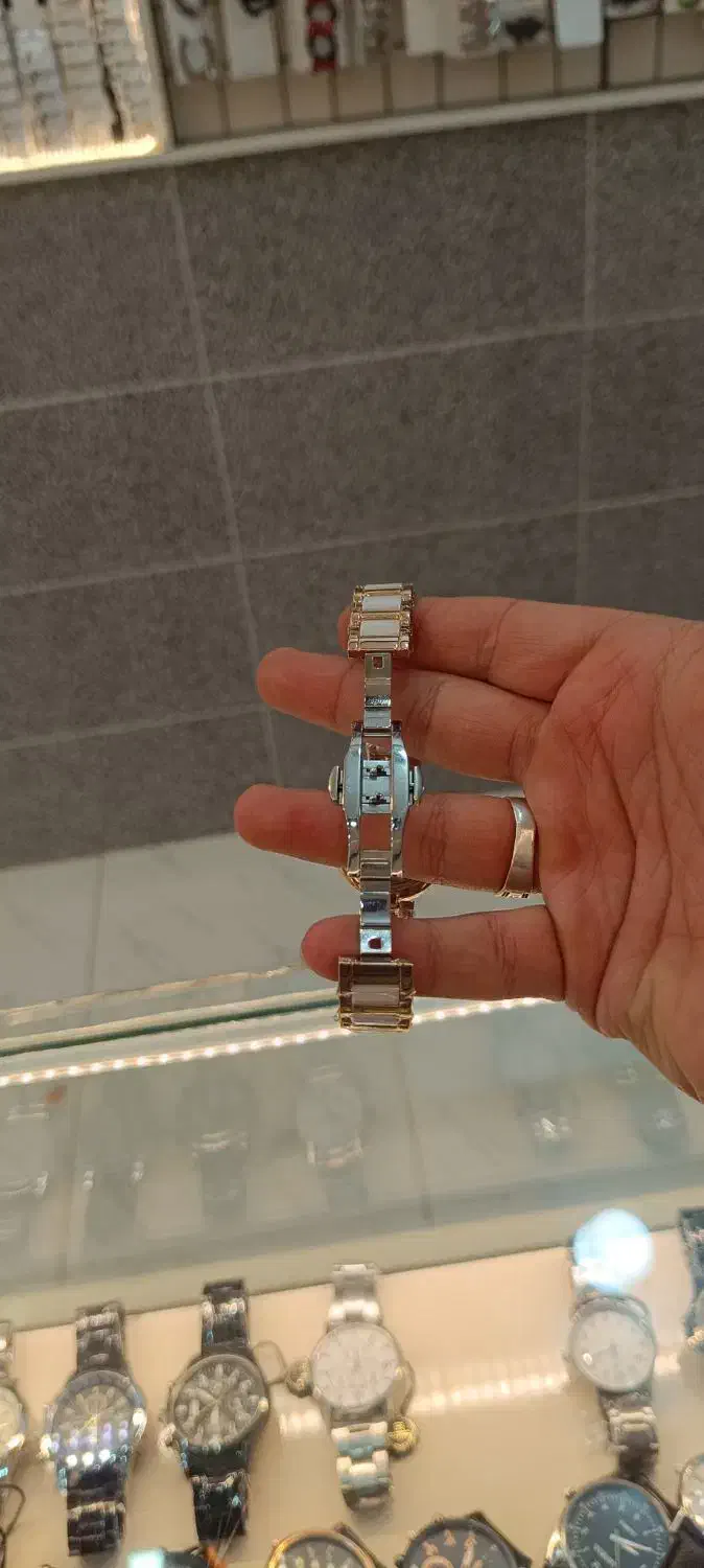 ساعت مچی زنانه شیک برای یک هفته تخفیف ویژه|ساعت|بندر ترکمن, |دیوار