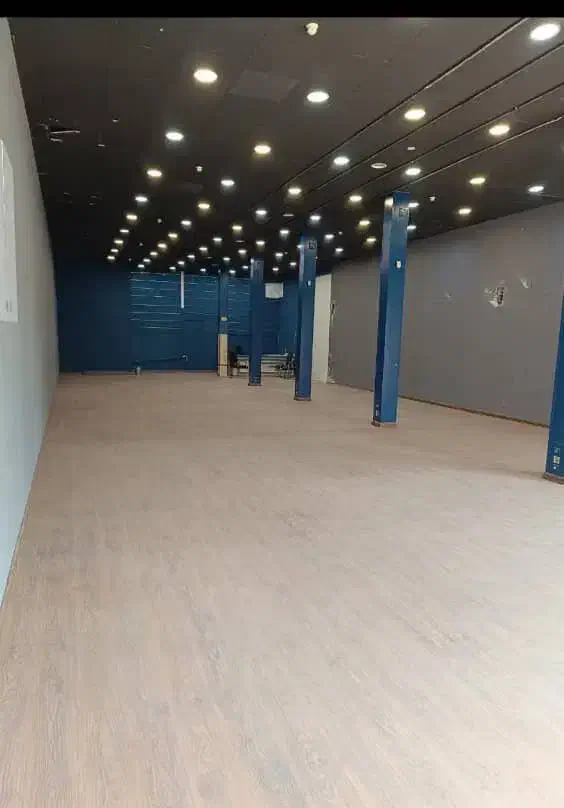 ستارخان ۲۲۰ متر ۱۲ متر بر مغازه|اجارهٔ مغازه و غرفه|تهران, صادقیه|دیوار