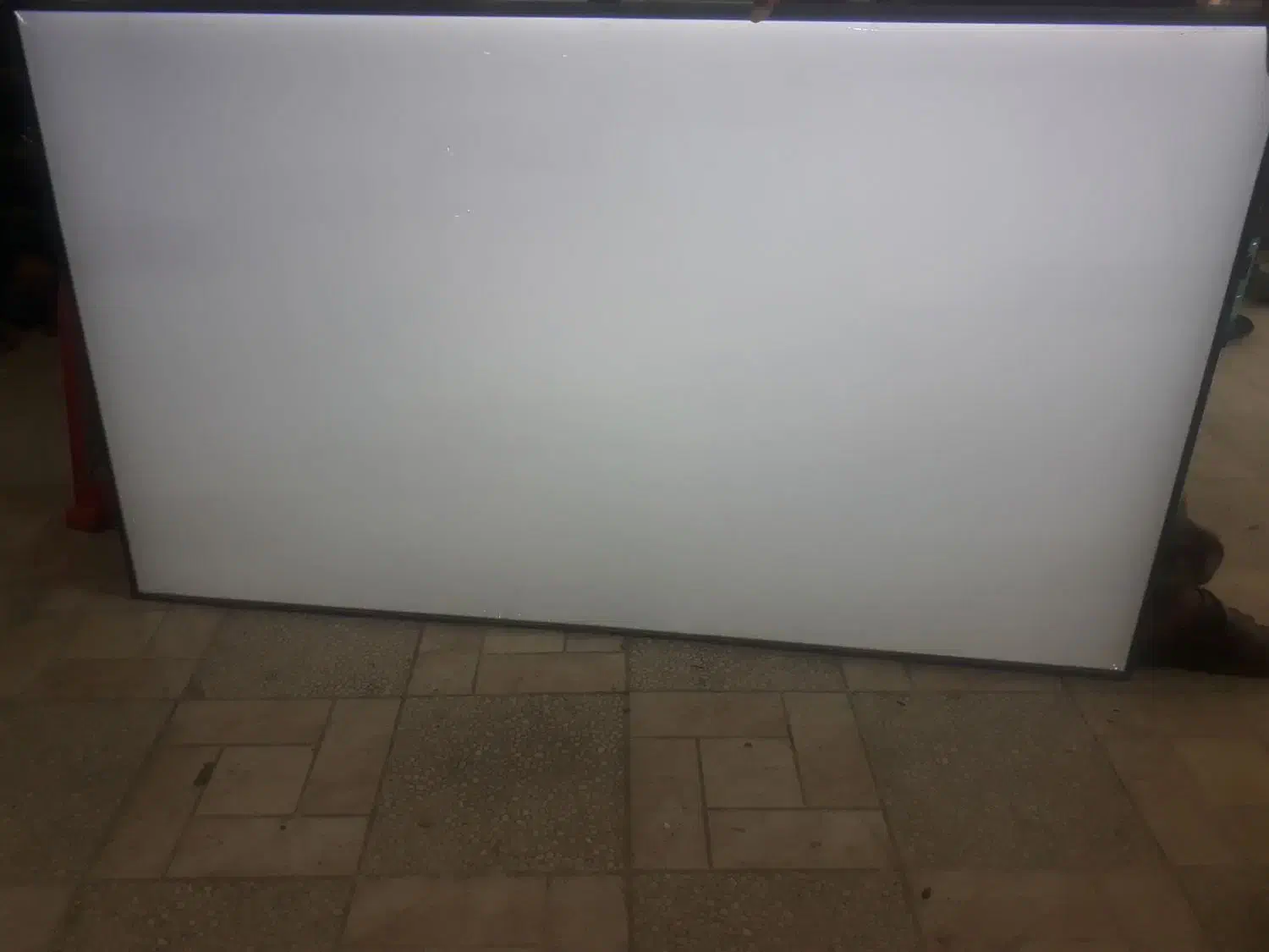 فروش یک عدد تلوزیون LED اینج75 ضربه خورده|تلویزیون و پروژکتور|خرم‌آباد, |دیوار