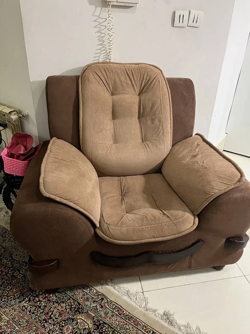 مبل راحتی|مبلمان خانگی و میز عسلی|مشهد, چهارچشمه|دیوار