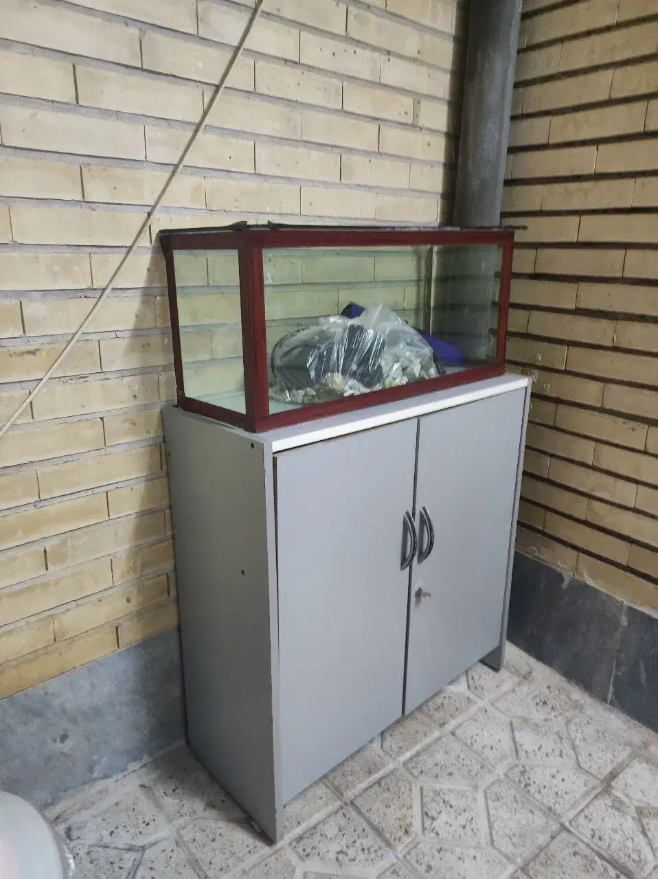 آکواریوم و میز|ماهی|تبریز, |دیوار