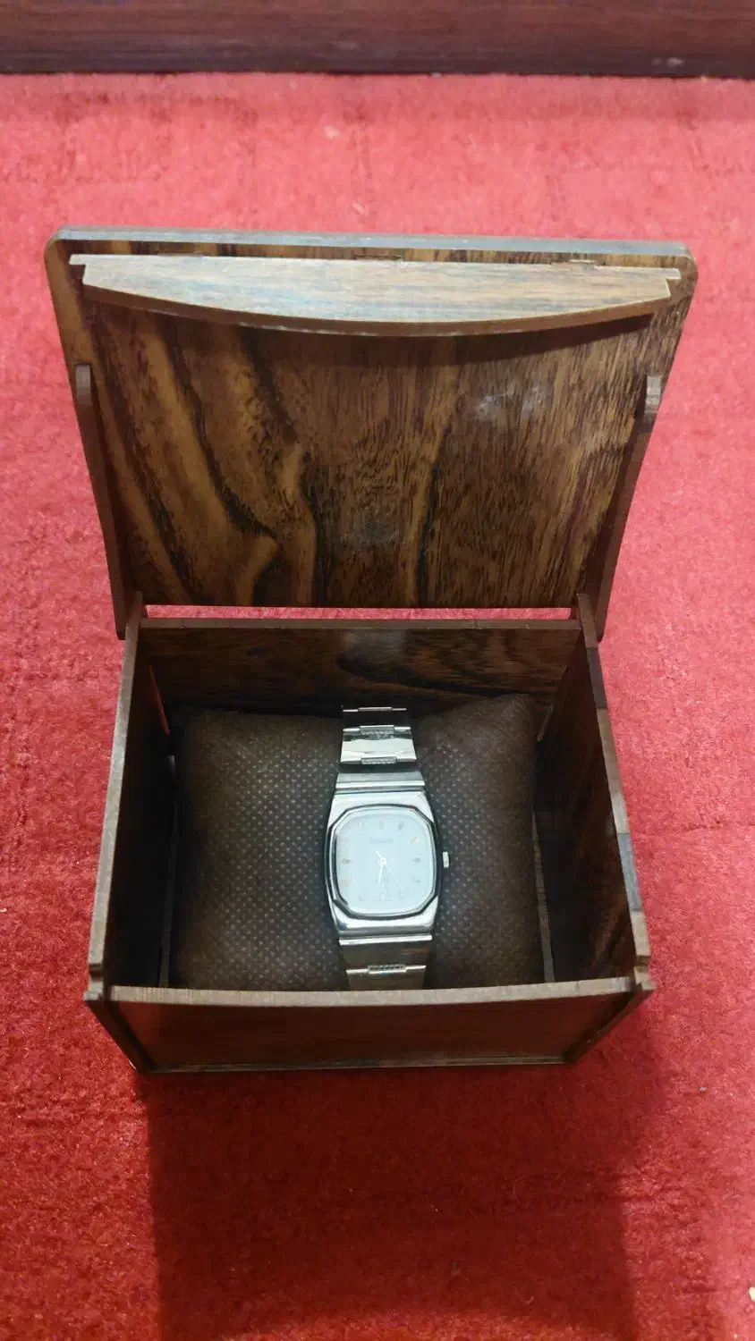 ساعت مچی نو با جنس عالی|ساعت|تبریز, |دیوار