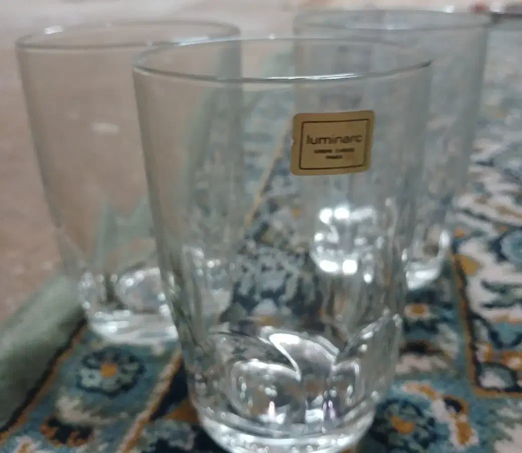 لیوان ارکروک قدیمی و|کلکسیون اشیاء عتیقه|رشت, استادسرا|دیوار