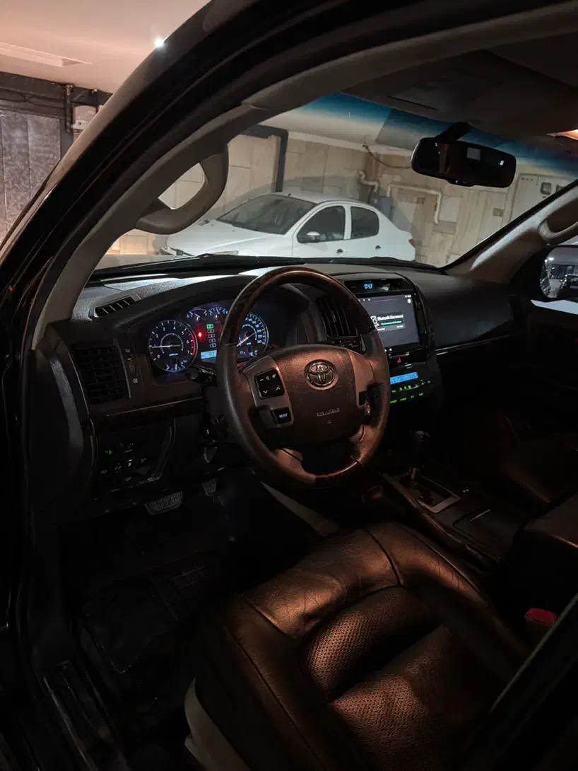 لندکروز ۲۰۱۰|خودرو سواری و وانت|تهران, زعفرانیه|دیوار