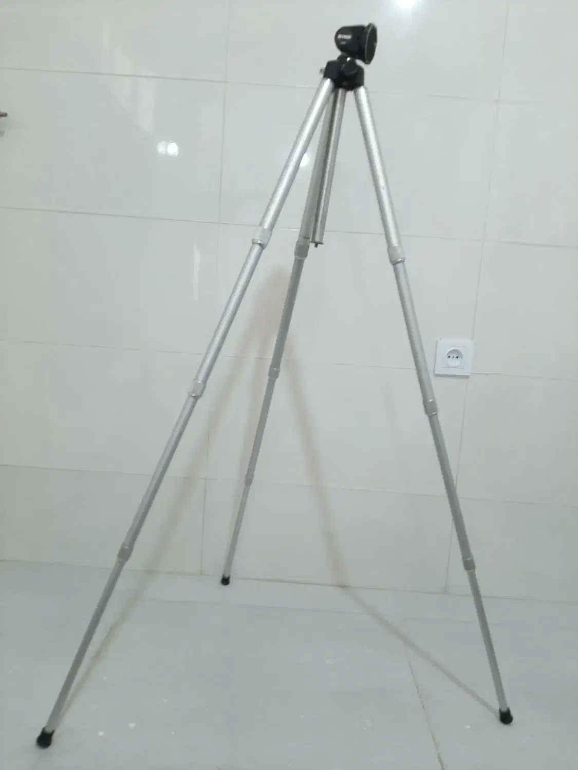 سه پایه دوربین|دوربین عکاسی و فیلمبرداری|دورود, |دیوار