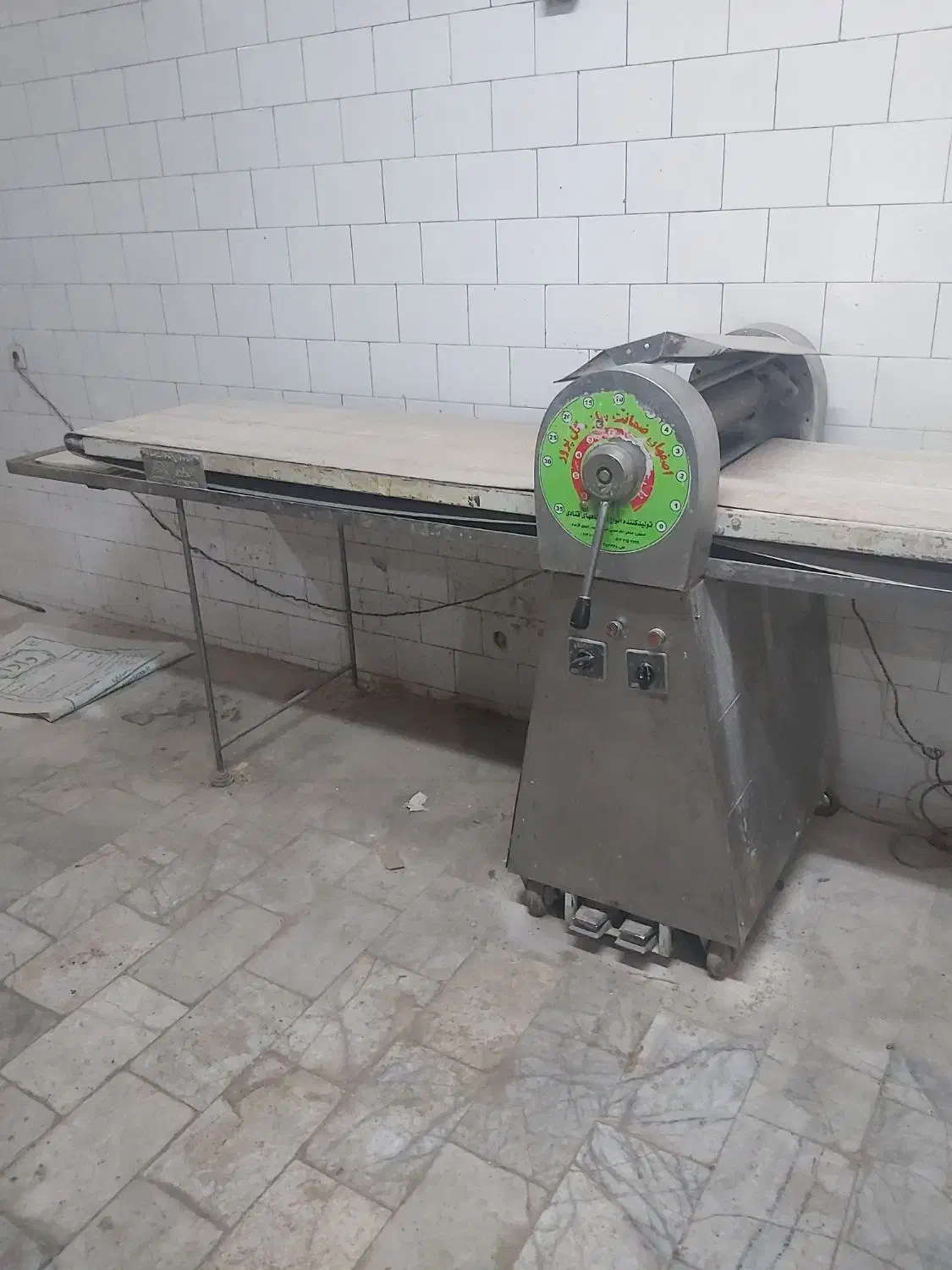 فر ،میکسر ،پهن کن، خمیر گیر وسایل کارگاه قنادی|ماشین‌آلات صنعتی|محمدشهر, همایون ویلا|دیوار