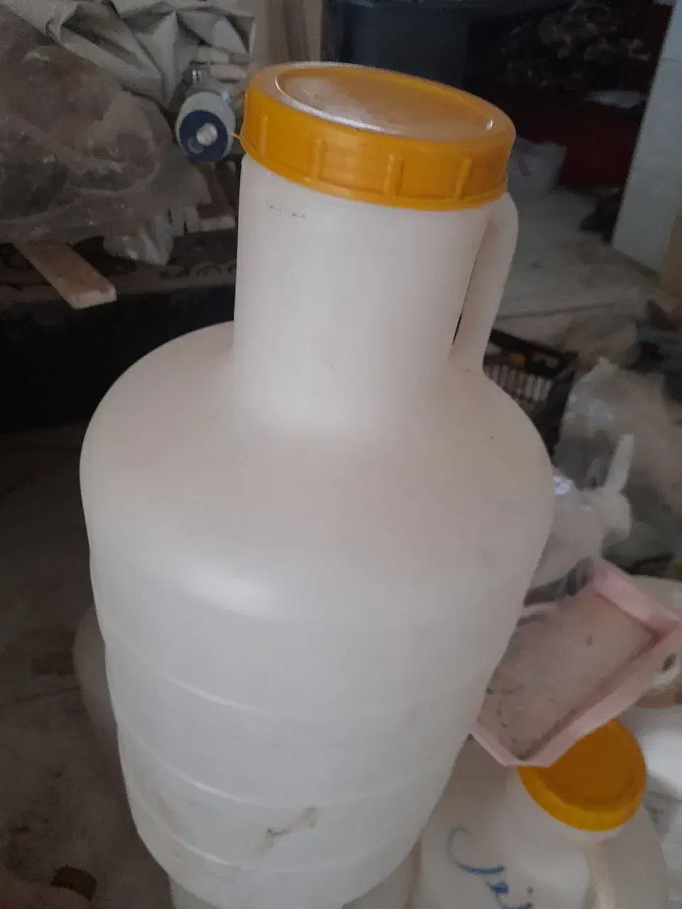 دبه ۱۵ لیتری|ظروف نگهدارنده، پلاستیکی، یک‌بارمصرف|خوی, |دیوار