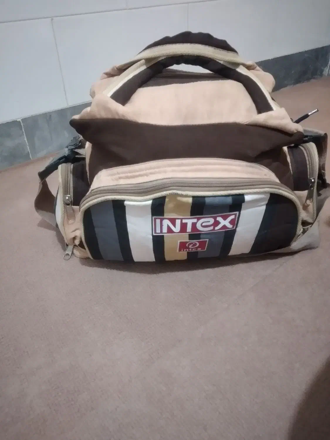 لوازم کودک|کالسکه و لوازم جانبی|آران و بیدگل, |دیوار