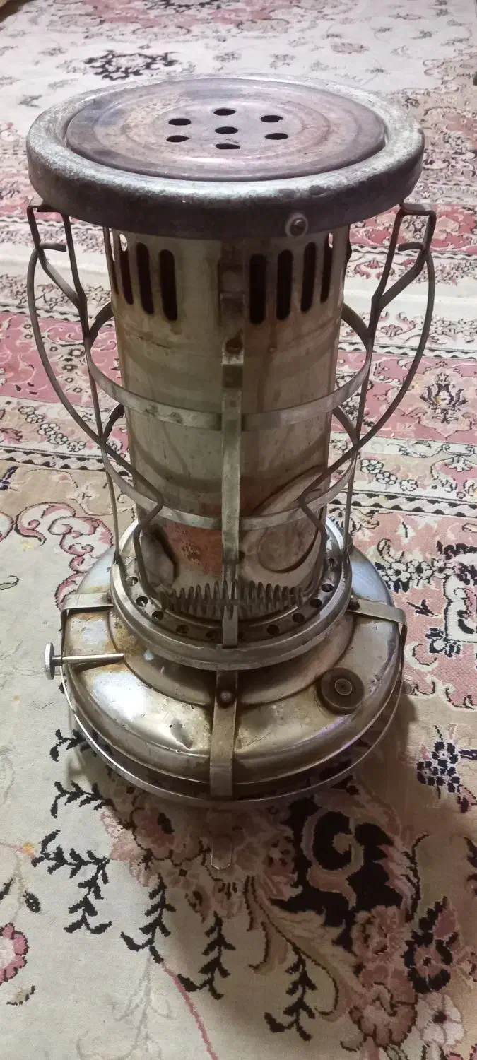 چراغ علادین سه ستاره|کلکسیون اشیاء عتیقه|دورود, |دیوار