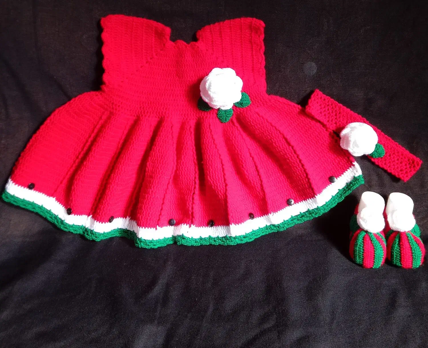 ست یلدایی دخترانه|کفش و لباس بچه|شهرضا, |دیوار