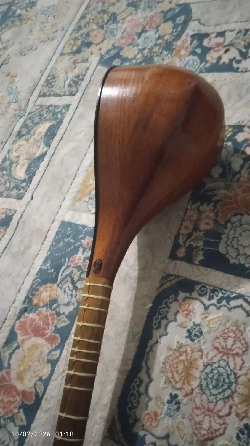 سه تار|سازهای سنتی|قم, بنیاد|دیوار