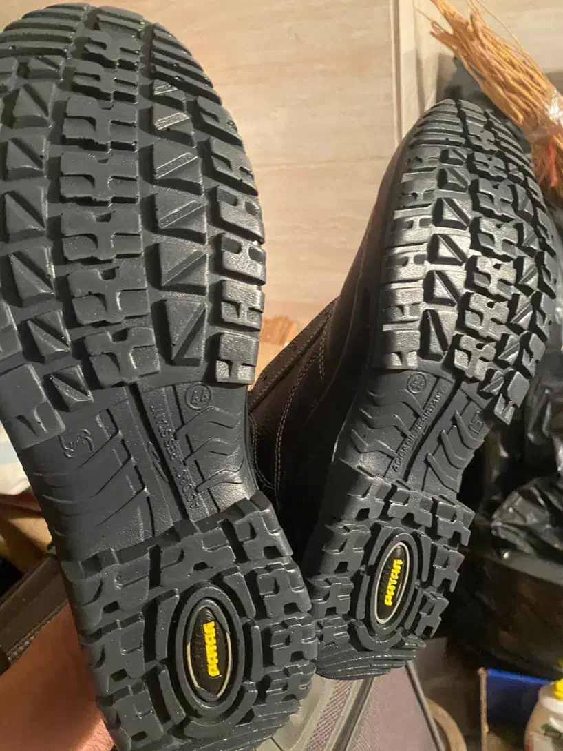 کفش کار ایمنی استاندارد نو|کیف، کفش، کمربند|تهران, باغ فیض|دیوار