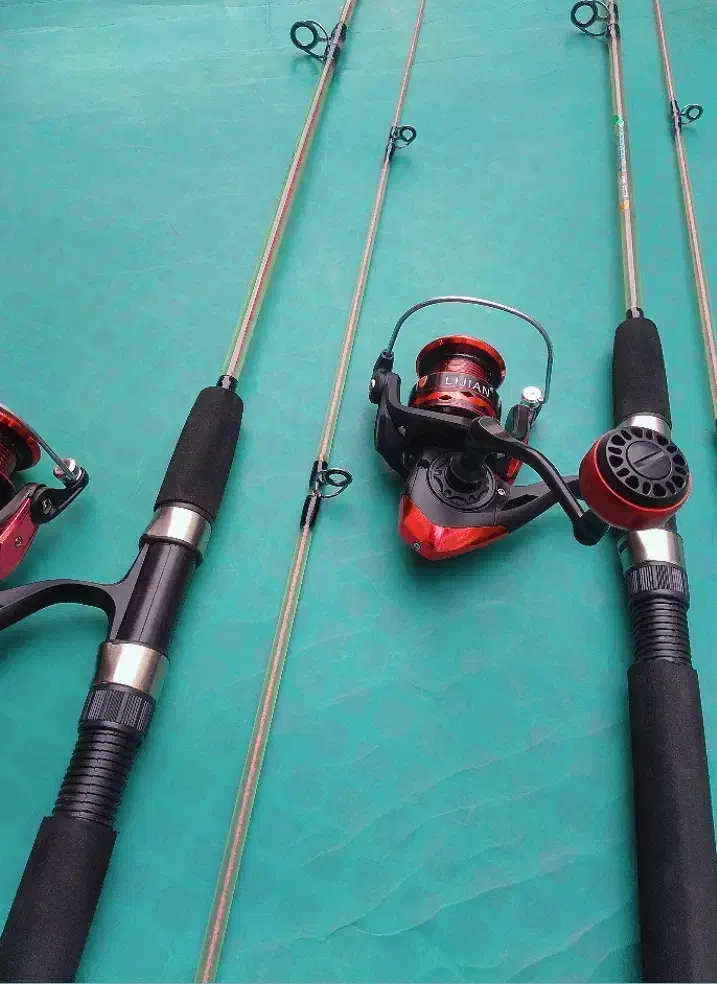 چوب ماهیگیری سیم بکسلدار توپر با چرخ ماهیگیری فلز|ماهیگیری|تهران, بهار|دیوار