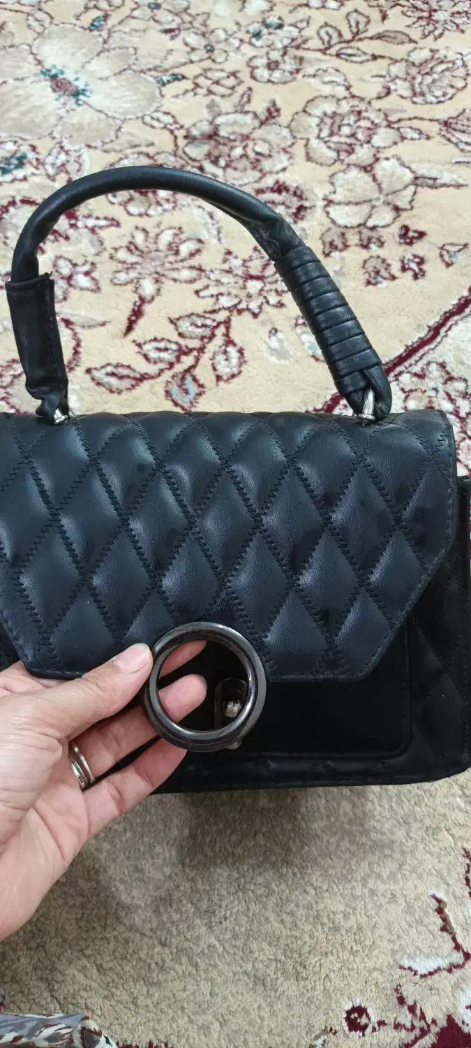 دو عدد کیف|کیف، کفش، کمربند|لنگرود, |دیوار