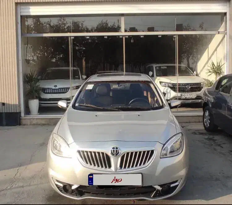 برلیانس ۱۵۰۰ مدل۹۵ اتوماتیک زیر قیمت|خودرو سواری و وانت|اصفهان, رکن الدوله غربی|دیوار