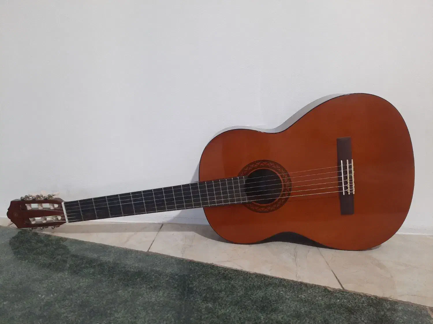 گیتار یاماها C40 اصل|گیتار، بیس، امپلیفایر|نور, |دیوار