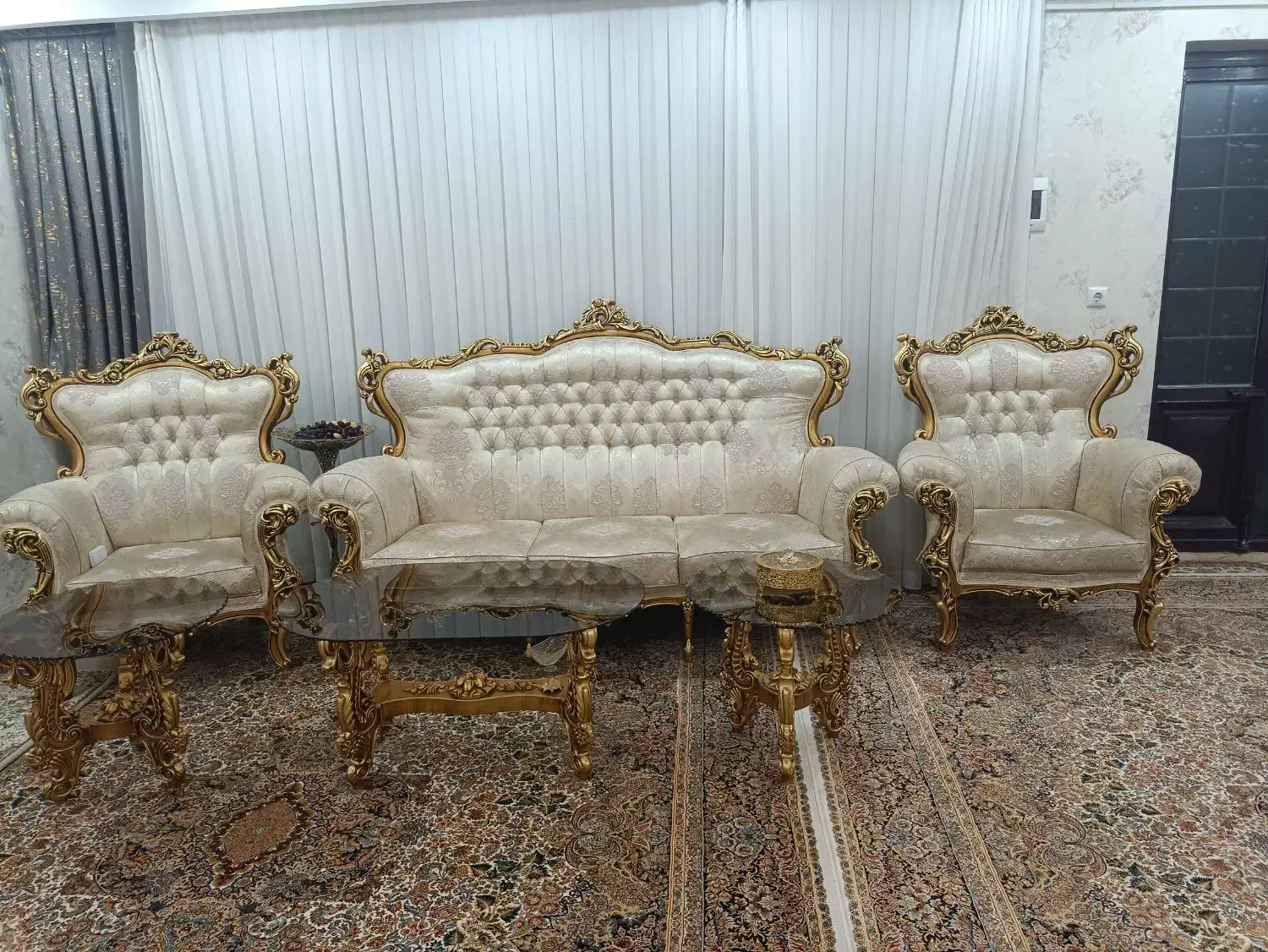 مبل و فرش|مبلمان خانگی و میز عسلی|سقز, |دیوار