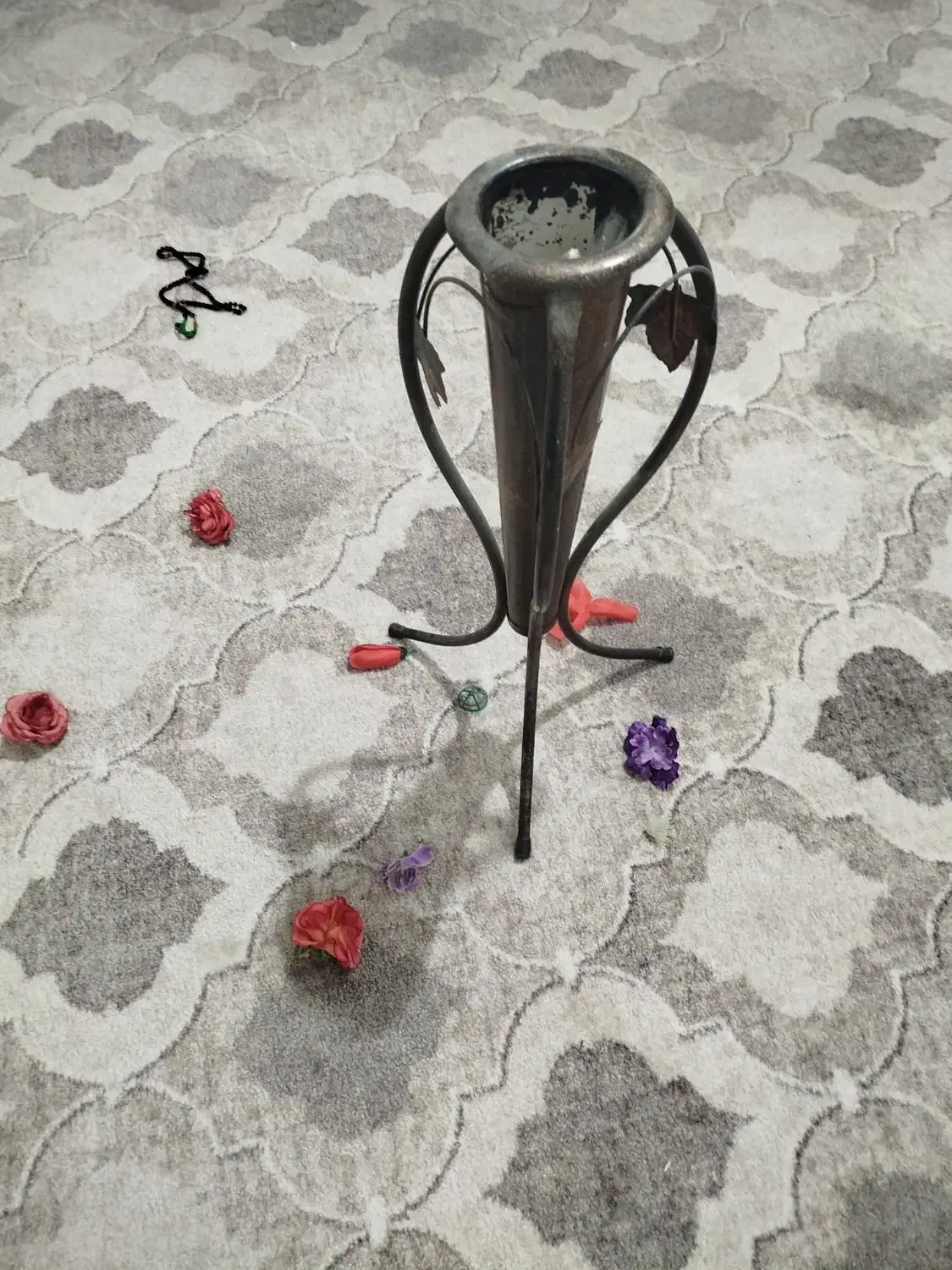 گلدون زینتی برای گلها مصنوعی|گل مصنوعی|مشهد, شهید علی محمدی|دیوار