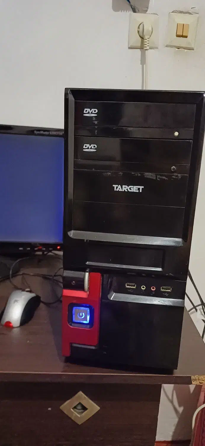 کامپیوتر|رایانه رومیزی|صومعهسرا, |دیوار