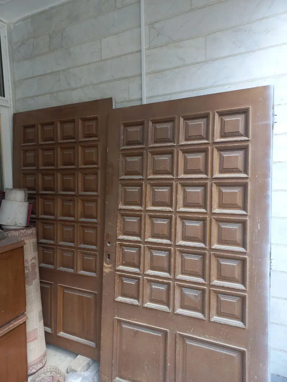 درب چوبی قدیمی|مصالح و تجهیزات ساختمان|اصفهان, خواجه عمید|دیوار