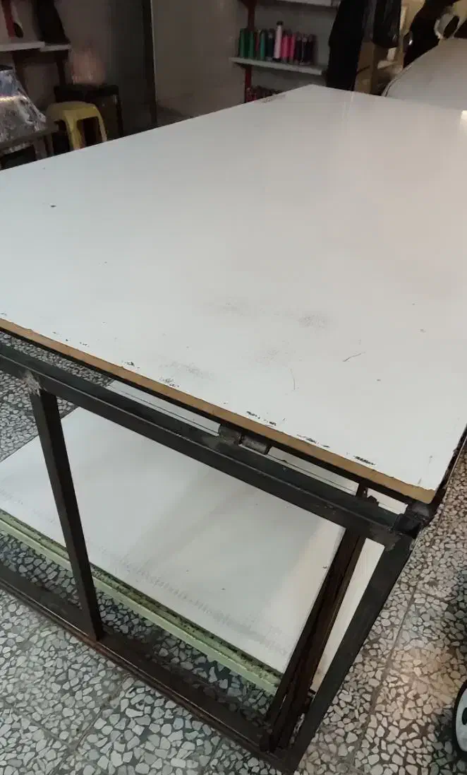 میز برش محکم و با دوام|لوازم خیاطی و بافتنی|تهران, یافت آباد جنوبی|دیوار