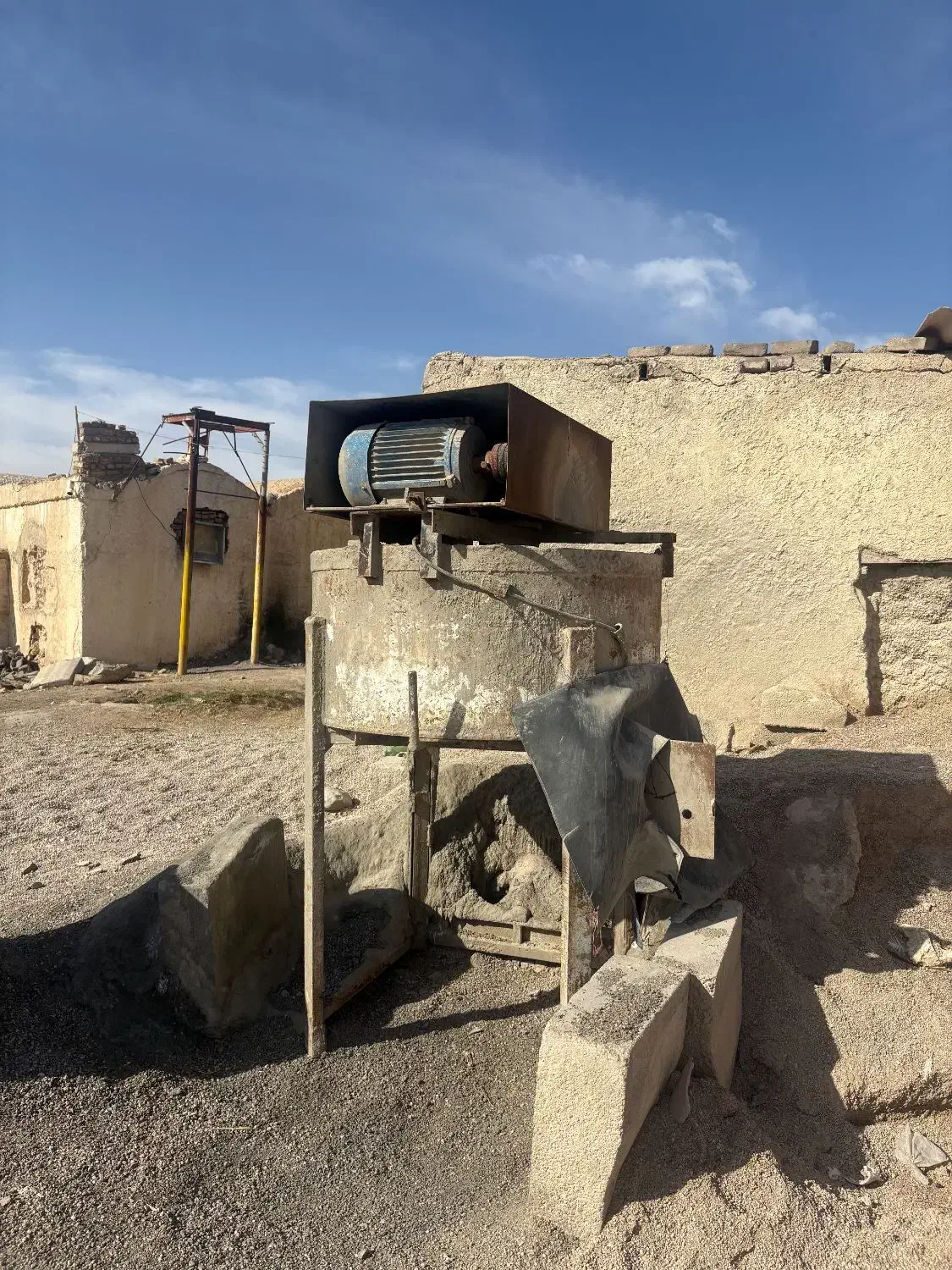 دستگاه بلوک زن وناری ساز|ماشینآلات صنعتی|سرخه, |دیوار