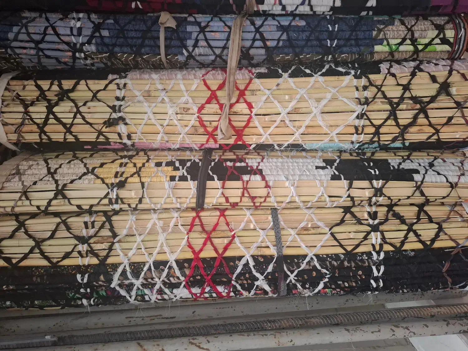 چیت فروشی|گلیم، جاجیم، گبه|ایوان, |دیوار