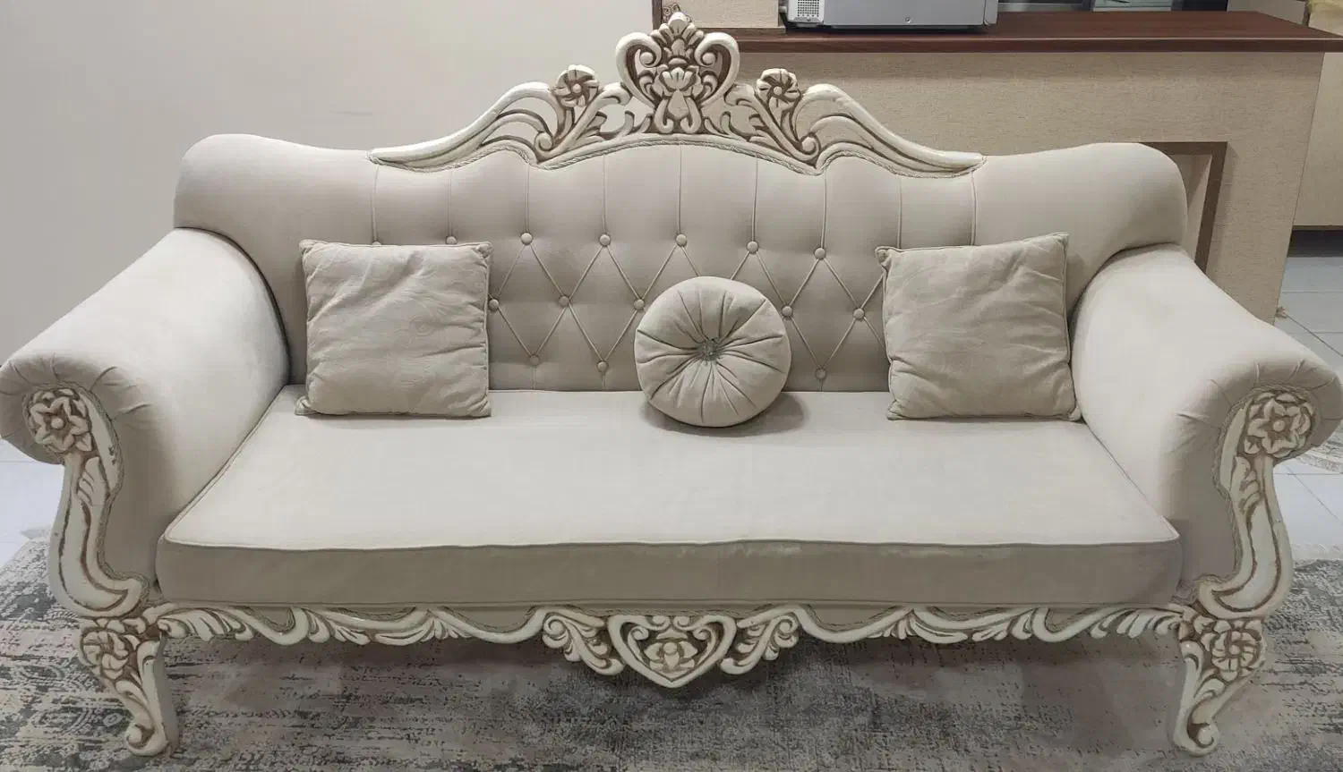 مبل ۹نفره سلطنتی با جلومبلی و میز نهارخوری ۴نفره|مبلمان خانگی و میز عسلی|لنگرود, |دیوار